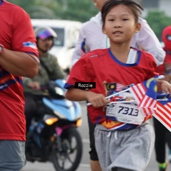 Runner Photo 6020280