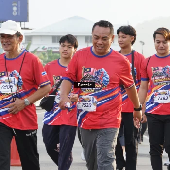 Runner Photo 6020403