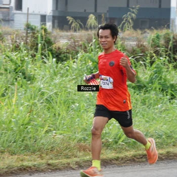 Runner Photo 6020414