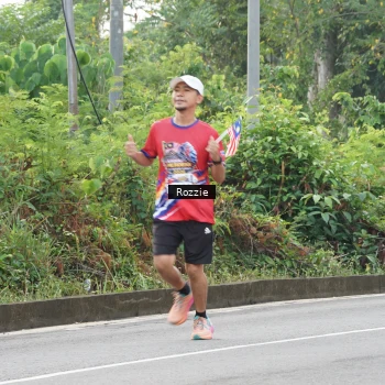 Runner Photo 6020438