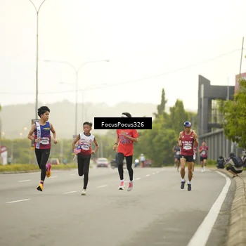 Runner Photo 6020446