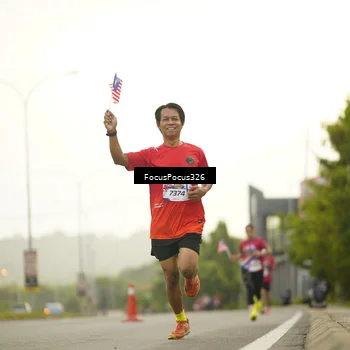Runner Photo 6020500