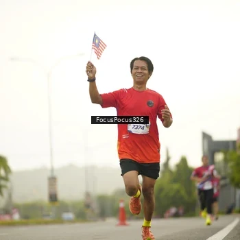 Runner Photo 6020508