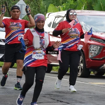 Runner Photo 6020596