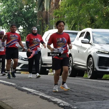 Runner Photo 6020597