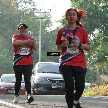 Runner Photo 6020648