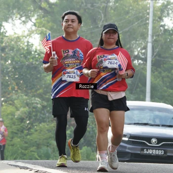 Runner Photo 6020660