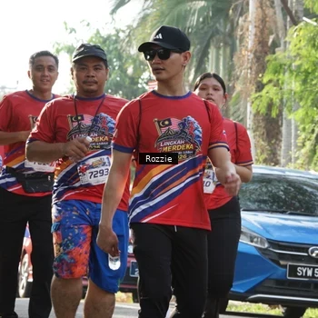 Runner Photo 6020671