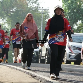 Runner Photo 6020674