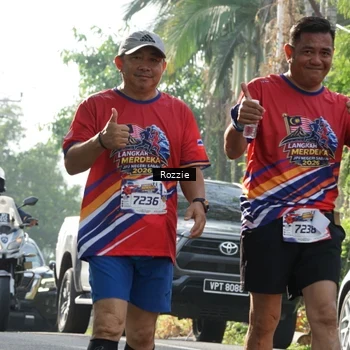 Runner Photo 6020675