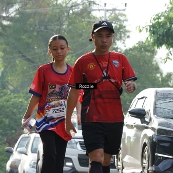 Runner Photo 6020695