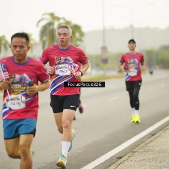 Runner Photo 6020735