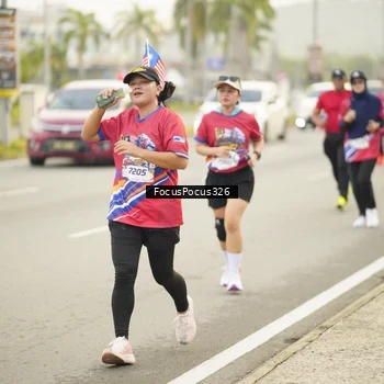 Runner Photo 6020804