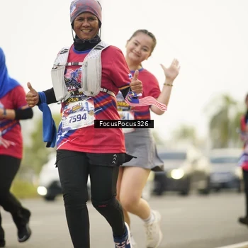 Runner Photo 6020840