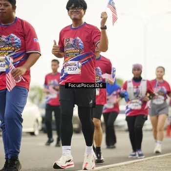 Runner Photo 6020841