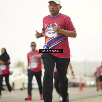 Runner Photo 6020877