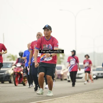 Runner Photo 6020959