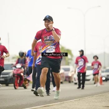 Runner Photo 6020965