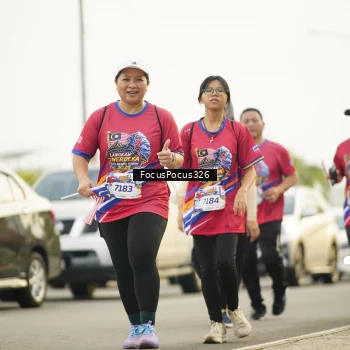 Runner Photo 6021000