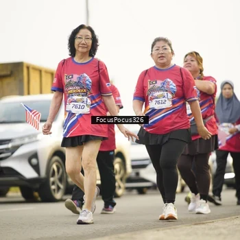 Runner Photo 6021026