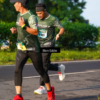 Runner Photo 6021376