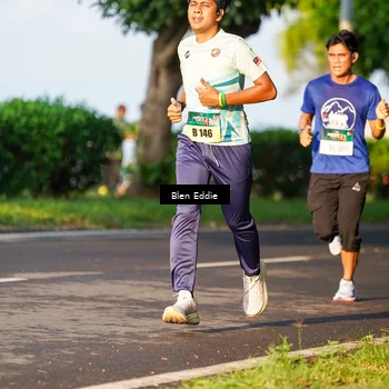 Runner Photo 6021400