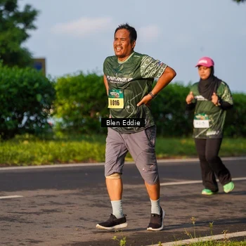 Runner Photo 6021725