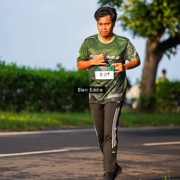 Runner Photo 6021739