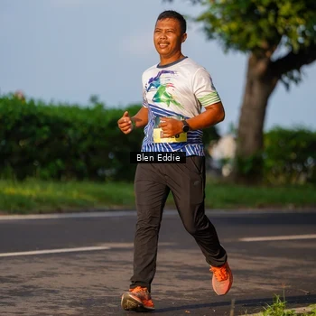 Runner Photo 6021753