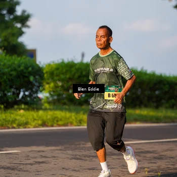 Runner Photo 6021842