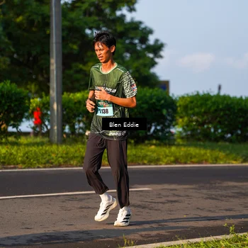 Runner Photo 6021872