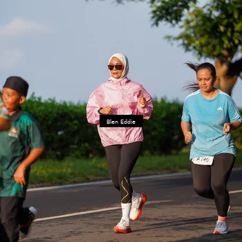 Runner Photo 6022057