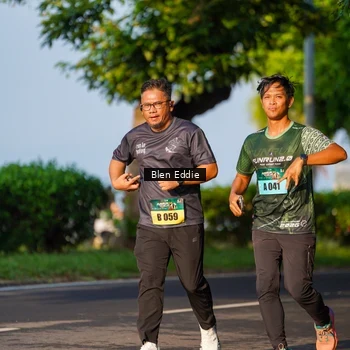 Runner Photo 6022123
