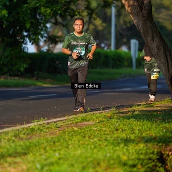 Runner Photo 6022137