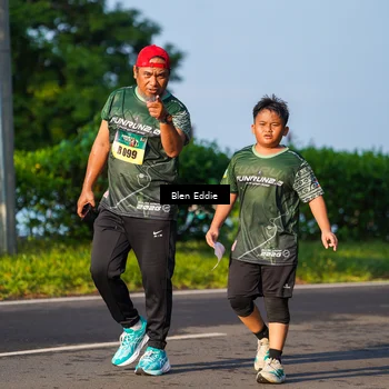 Runner Photo 6022325