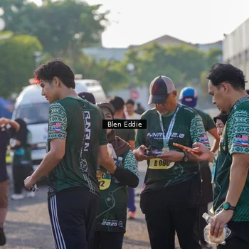 Runner Photo 6022956