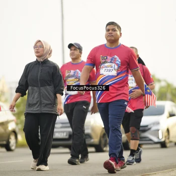 Runner Photo 6023036