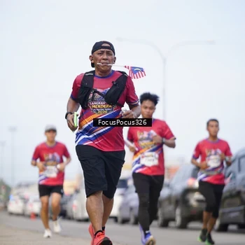 Runner Photo 6023273