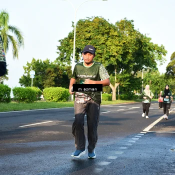 Runner Photo 6023383