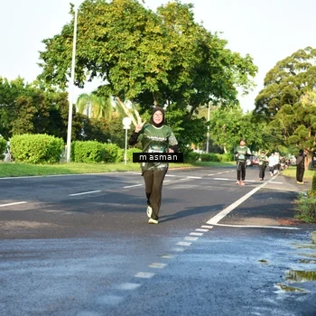 Runner Photo 6023464