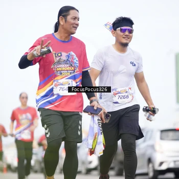 Runner Photo 6023635