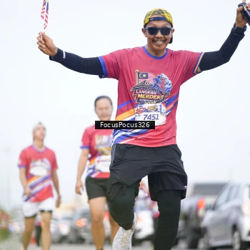 Runner Photo 6023646