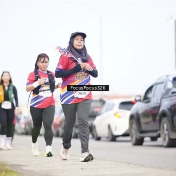 Runner Photo 6023721
