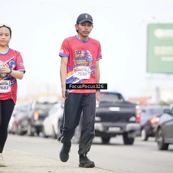 Runner Photo 6023738