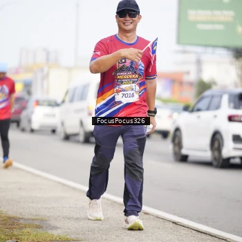 Runner Photo 6023800