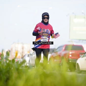 Runner Photo 6024004