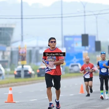 Runner Photo 6024025