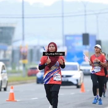 Runner Photo 6024047
