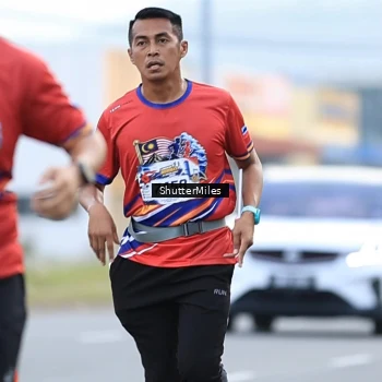 Runner Photo 6024051