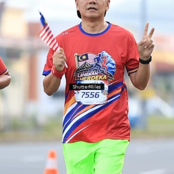 Runner Photo 6024059